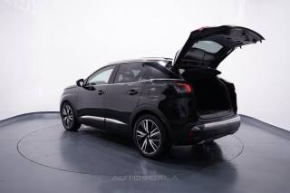 PEUGEOT 3008 usata, con Apple CarPlay