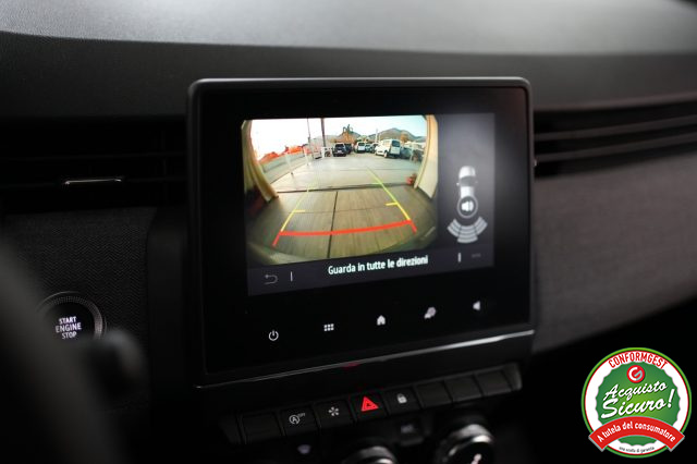 RENAULT Clio usata, con Autoradio