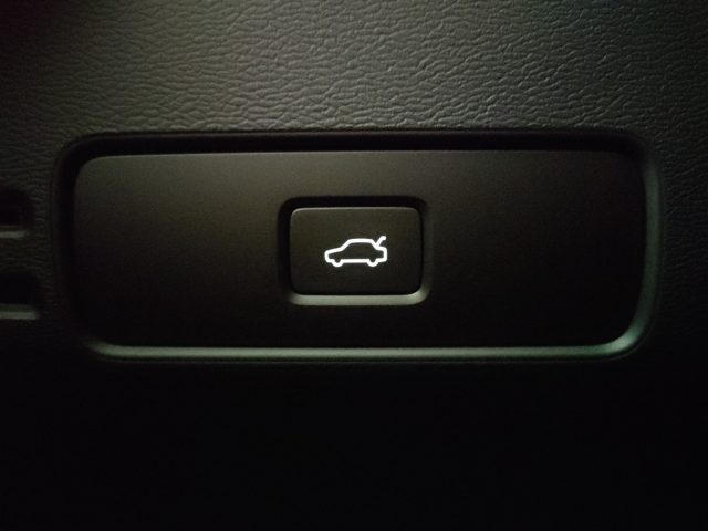 VOLVO XC40 usata, con Isofix