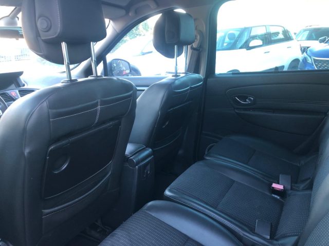 RENAULT Scenic usata 10