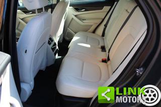 JAGUAR F-Pace usata, con Bluetooth