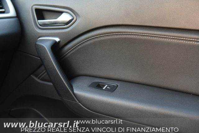 RENAULT Captur usata, con Riconoscimento dei segnali stradali