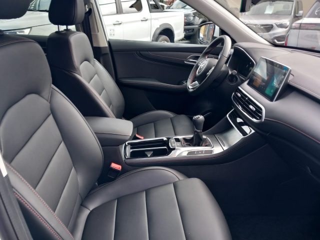 MG HS usata, con Sistema di navigazione