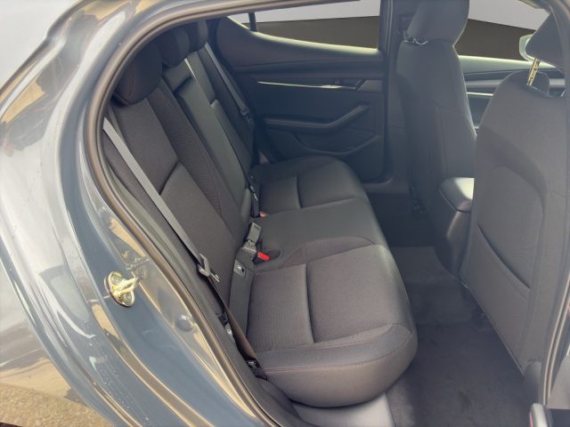 MAZDA 3 usata, con Autoradio digitale