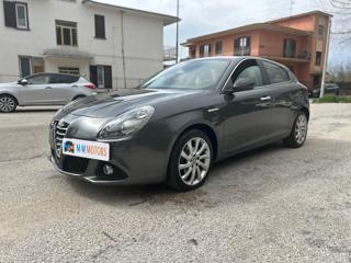 ALFA ROMEO Giulietta usata, con Autoradio