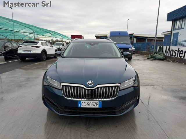 SKODA Superb usata, con Airbag