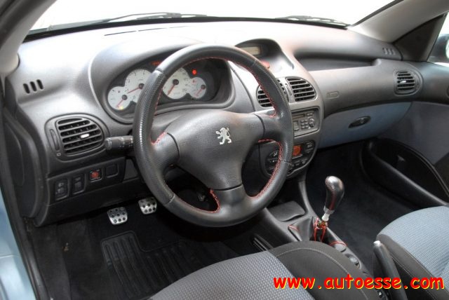 PEUGEOT 206 usata, con Climatizzatore