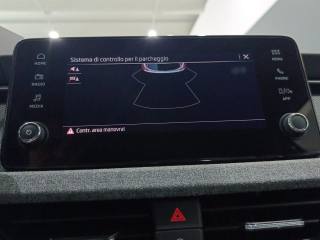 SKODA Kamiq usata, con Sedile posteriore sdoppiato