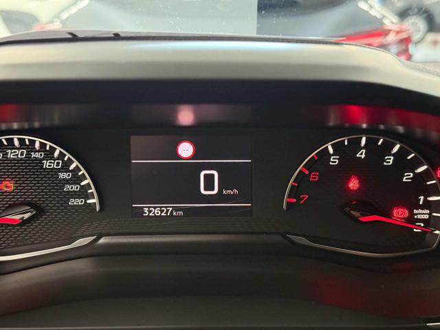 PEUGEOT 2008 usata, con Sensori di parcheggio posteriori