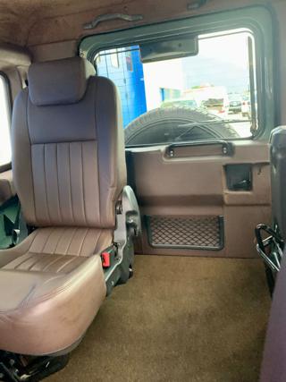 LAND ROVER Defender usata, con Touch screen