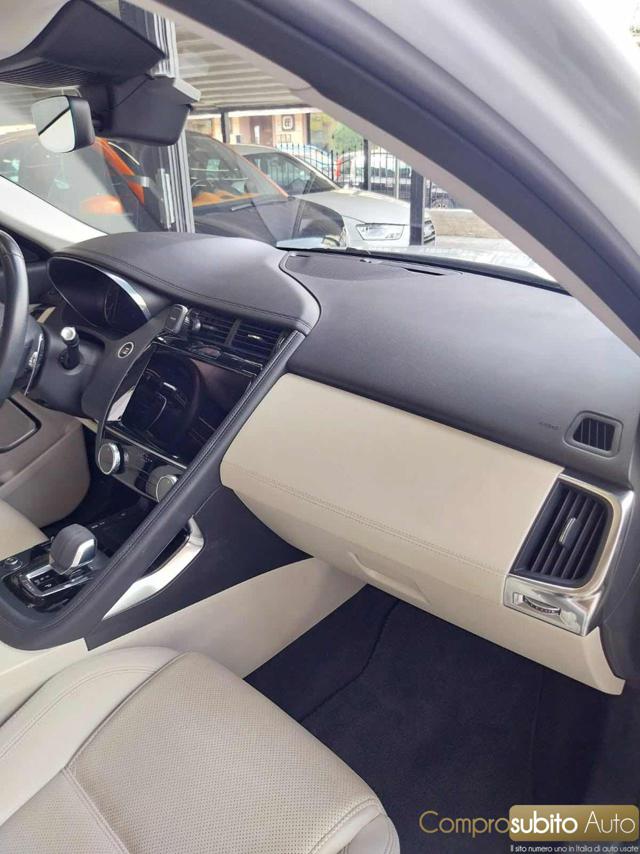 JAGUAR E-Pace usata 27