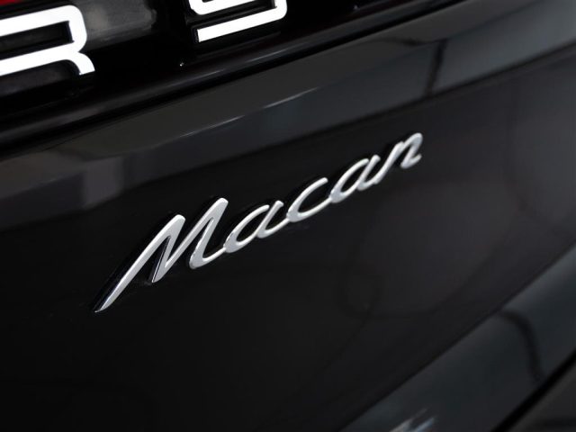 PORSCHE Macan usata 18