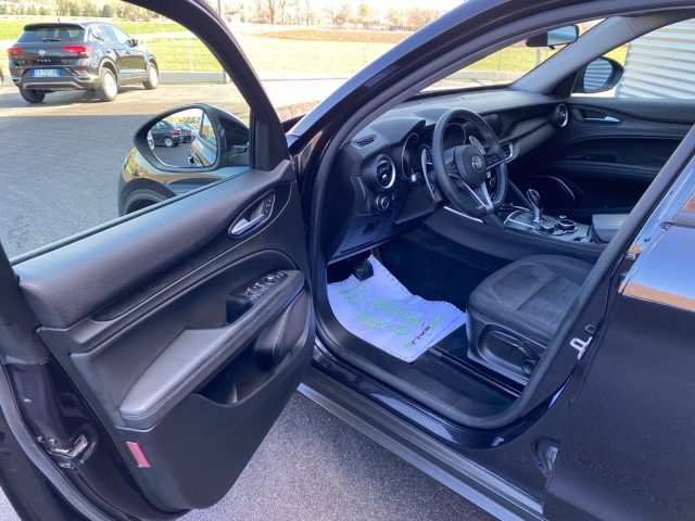 ALFA ROMEO Stelvio usata, con Chiusura centralizzata