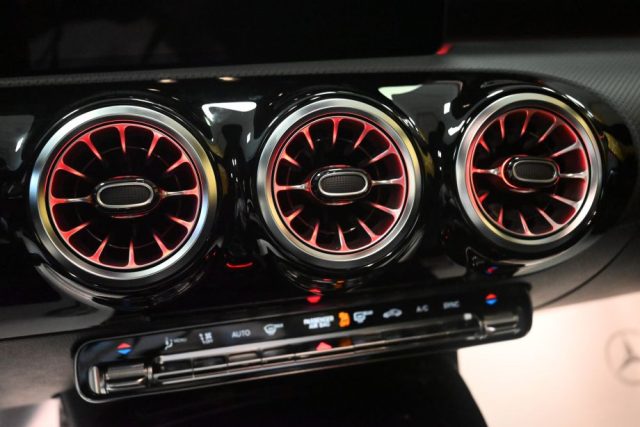 MERCEDES-BENZ CLA 45 AMG usata 42