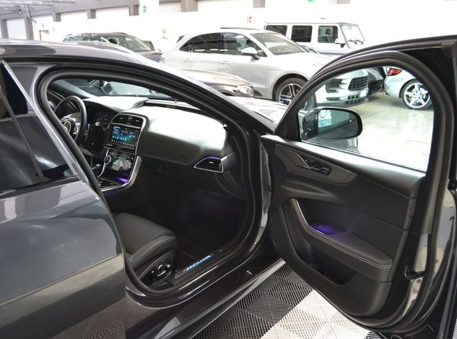 JAGUAR XE usata, con Airbag Passeggero