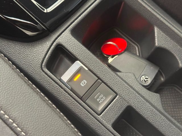 VOLKSWAGEN T-Roc usata, con Cruise Control