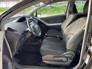 TOYOTA Yaris usata, con Vivavoce