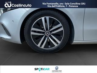MERCEDES-BENZ A 180 usata, con Touch screen