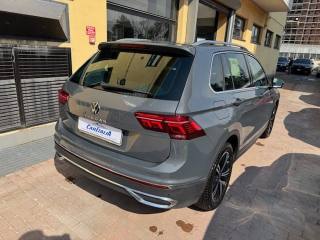 VOLKSWAGEN Tiguan usata, con Autoradio