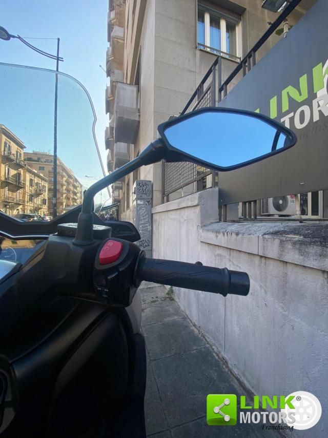 YAMAHA X-Max 400 usata 16