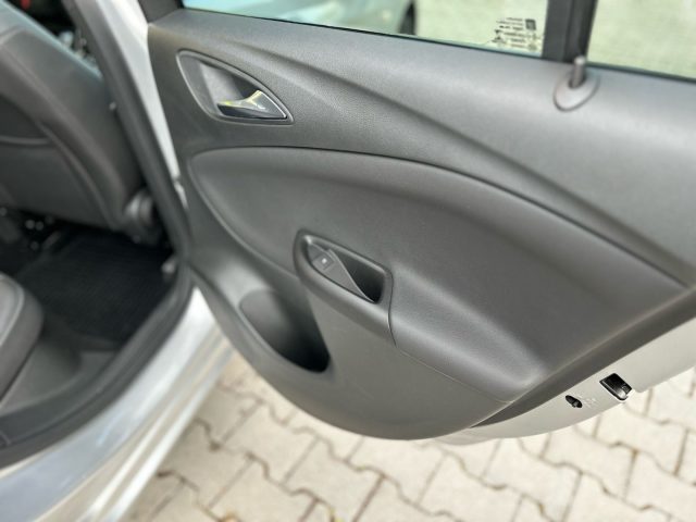 OPEL Astra usata, con Sistema di navigazione