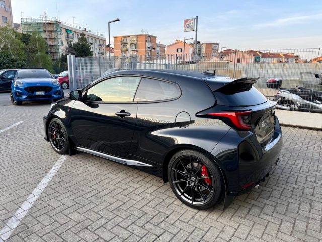 TOYOTA Yaris usata, con Fendinebbia