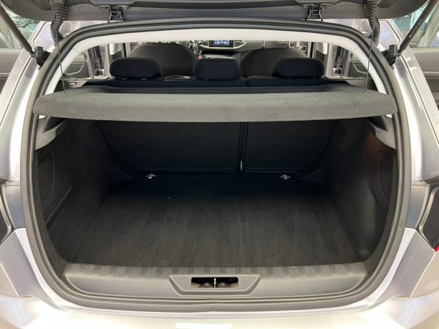 PEUGEOT 308 usata, con Boardcomputer