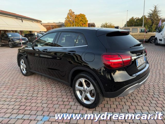 MERCEDES-BENZ GLA 200 usata, con Climatizzatore