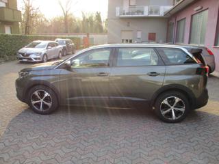 PEUGEOT 5008 usata, con Airbag laterali