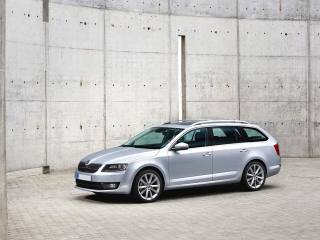 SKODA Octavia 2.0 TDI DSG Wagon RS