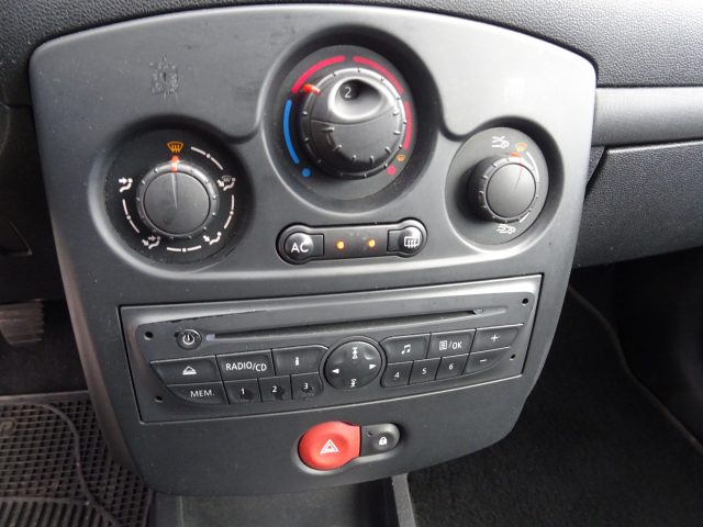 RENAULT Clio usata, con Servosterzo