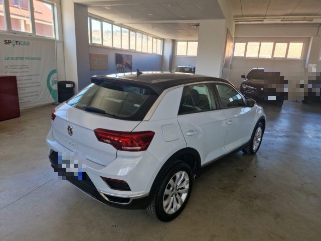 VOLKSWAGEN T-Roc usata, con Autoradio
