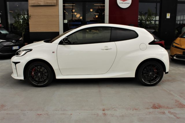 TOYOTA Yaris usata, con Airbag laterali