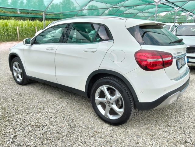 MERCEDES-BENZ GLA 180 usata, con Cerchi in lega