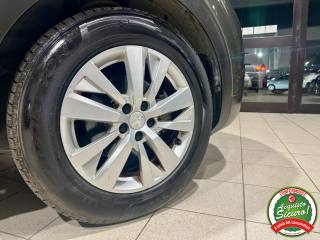 PEUGEOT 3008 usata, con Boardcomputer