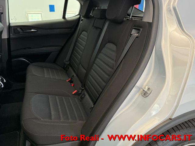 ALFA ROMEO Stelvio usata, con Autoradio