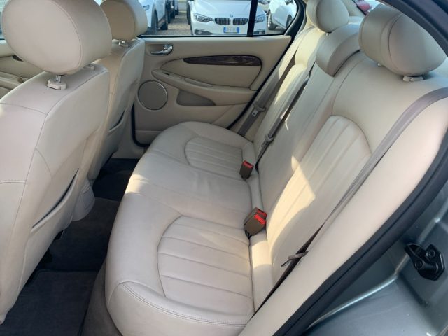 JAGUAR X-Type usata, con Climatizzatore