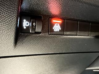 PEUGEOT 208 usata, con Fari LED