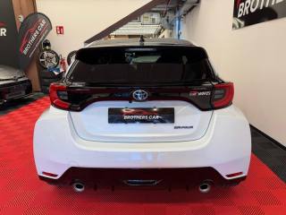 TOYOTA Yaris usata, con Autoradio