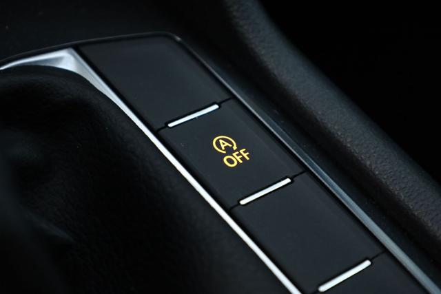 VOLKSWAGEN Tiguan usata, con Volante in pelle