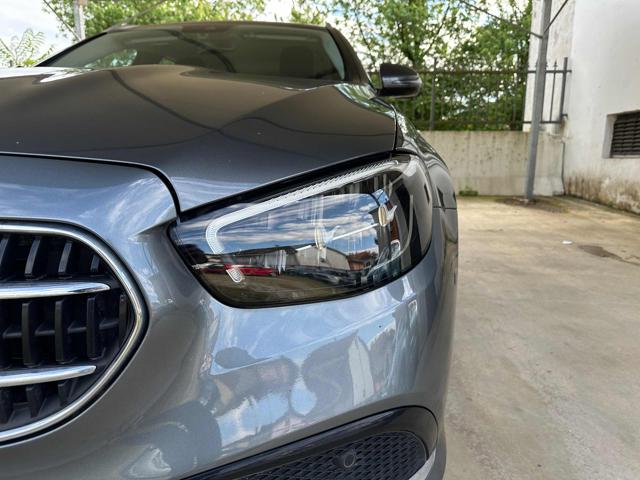 MERCEDES-BENZ E 200 usata, con Telecamera per parcheggio assistito