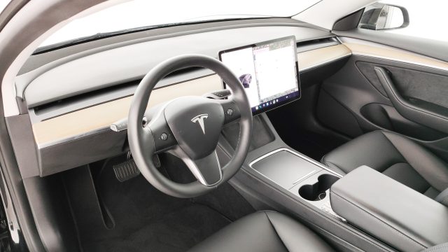 TESLA Model 3 usata 52