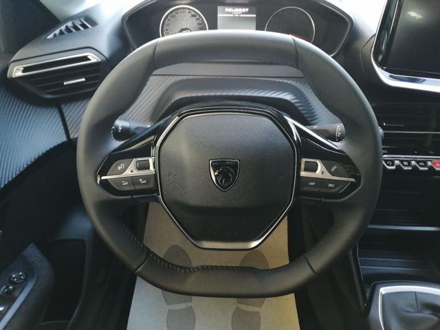 PEUGEOT 208 usata, con Volante in pelle