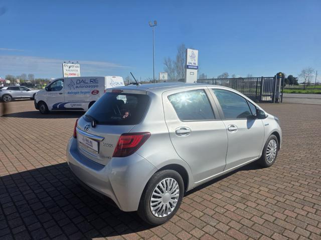 TOYOTA Yaris usata, con Autoradio