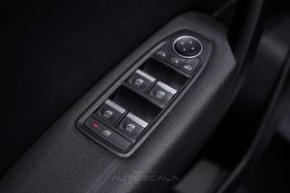 RENAULT Captur usata, con Controllo automatico clima