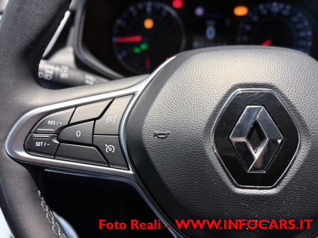 RENAULT Clio usata, con Touch screen