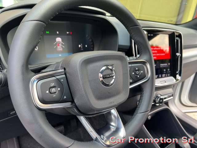 VOLVO XC40 usata, con Autoradio