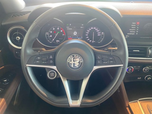 ALFA ROMEO Stelvio usata, con Cronologia tagliandi
