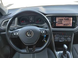 VOLKSWAGEN T-Roc usata, con USB