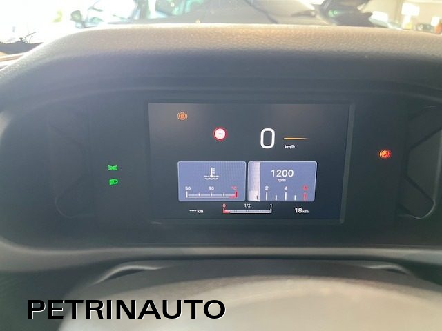 JEEP Avenger usata, con USB